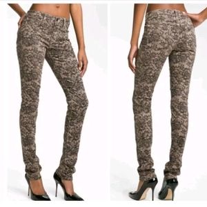 NWT Joes Jeans 

SZ 26 Chantilly Lace sz 26